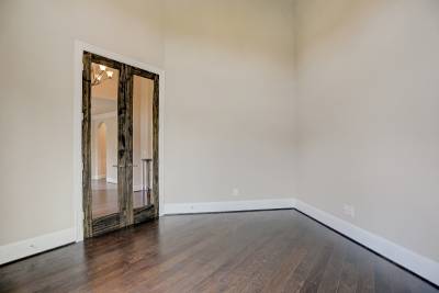 5810 Stratton Woods