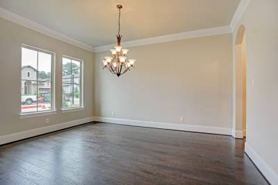 5810 Stratton Woods