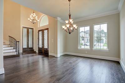 5810 Stratton Woods