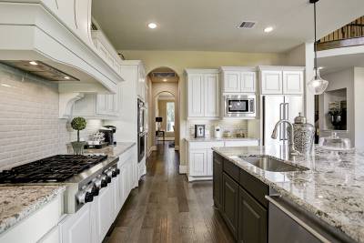 5811 Stratton Woods Dr