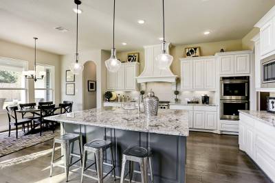 5811 Stratton Woods Dr
