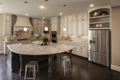5815 Stratton Woods