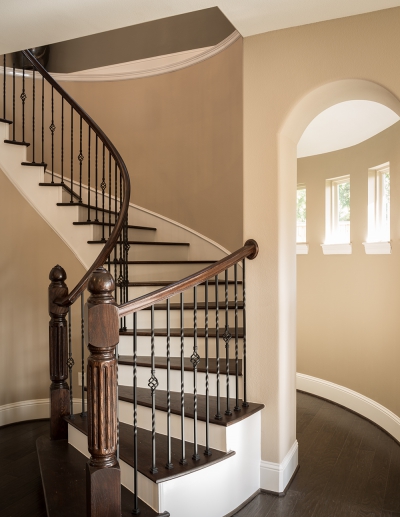 5815 Stratton Woods