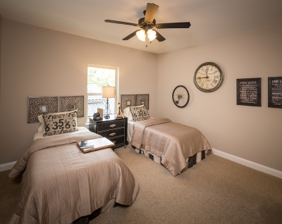 5815 Stratton Woods