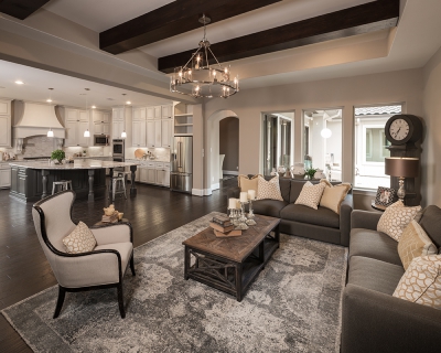 5815 Stratton Woods